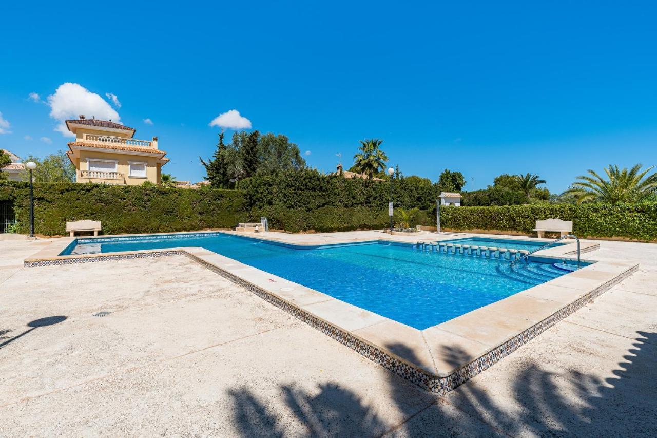Chalet Mayor Zenia Beach Orihuela Exterior foto